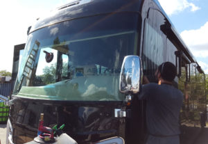 broken-rv-windshield-replacement-austin-tx