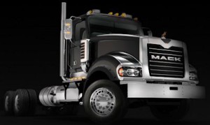 2015 Mack Truck Titan