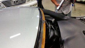 2001 Chevrolet Corvette Windshield Replacement