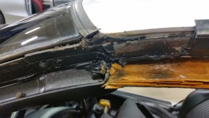 2001 Chevrolet Corvette Windshield Replacement