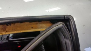 2001 Chevrolet Corvette Windshield Replacement