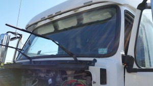 2010 Volvo Truck VN Series Windshield Replacement 